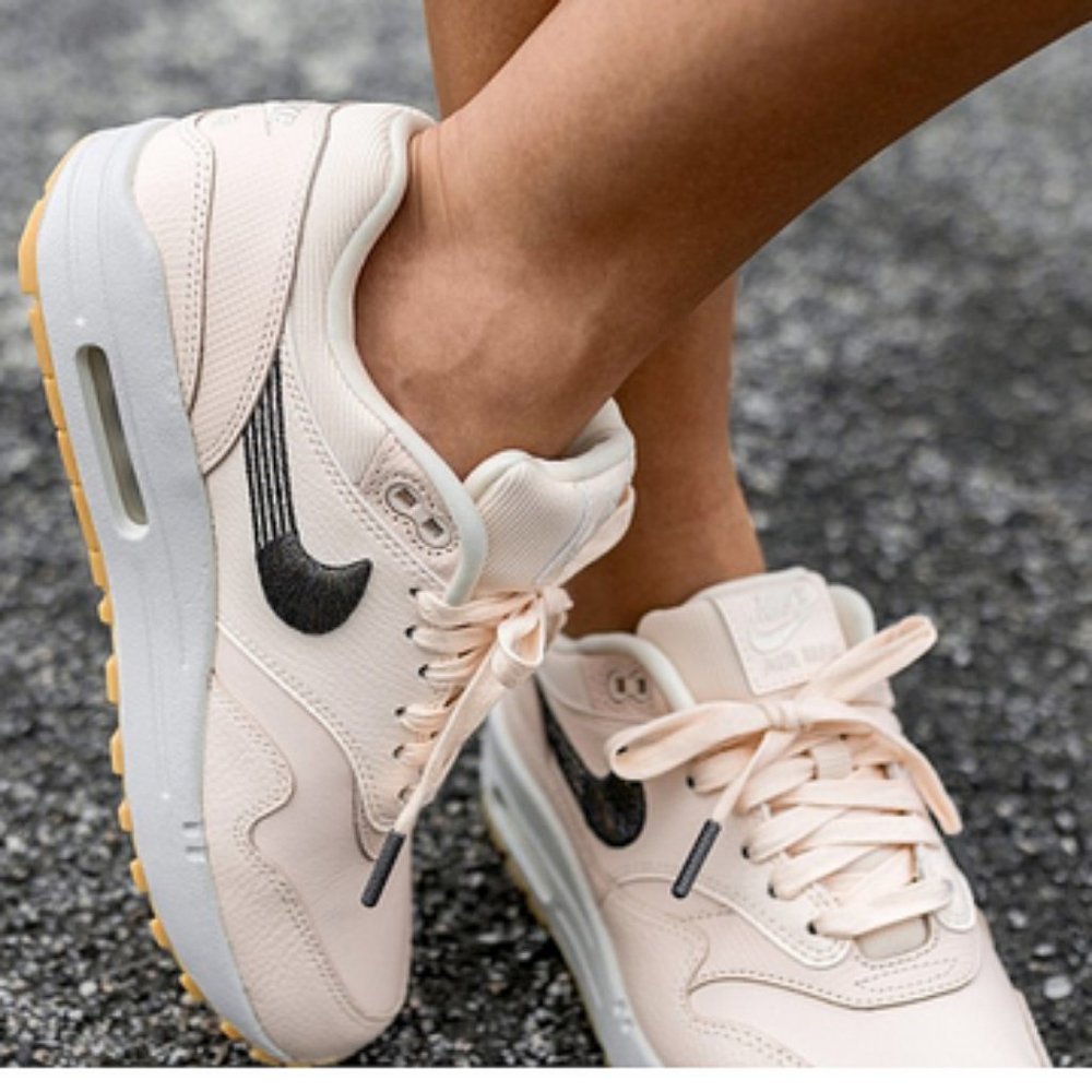 NIKE Air Max 1 Premium Sneakers